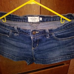 Ambercrombie & Fintch